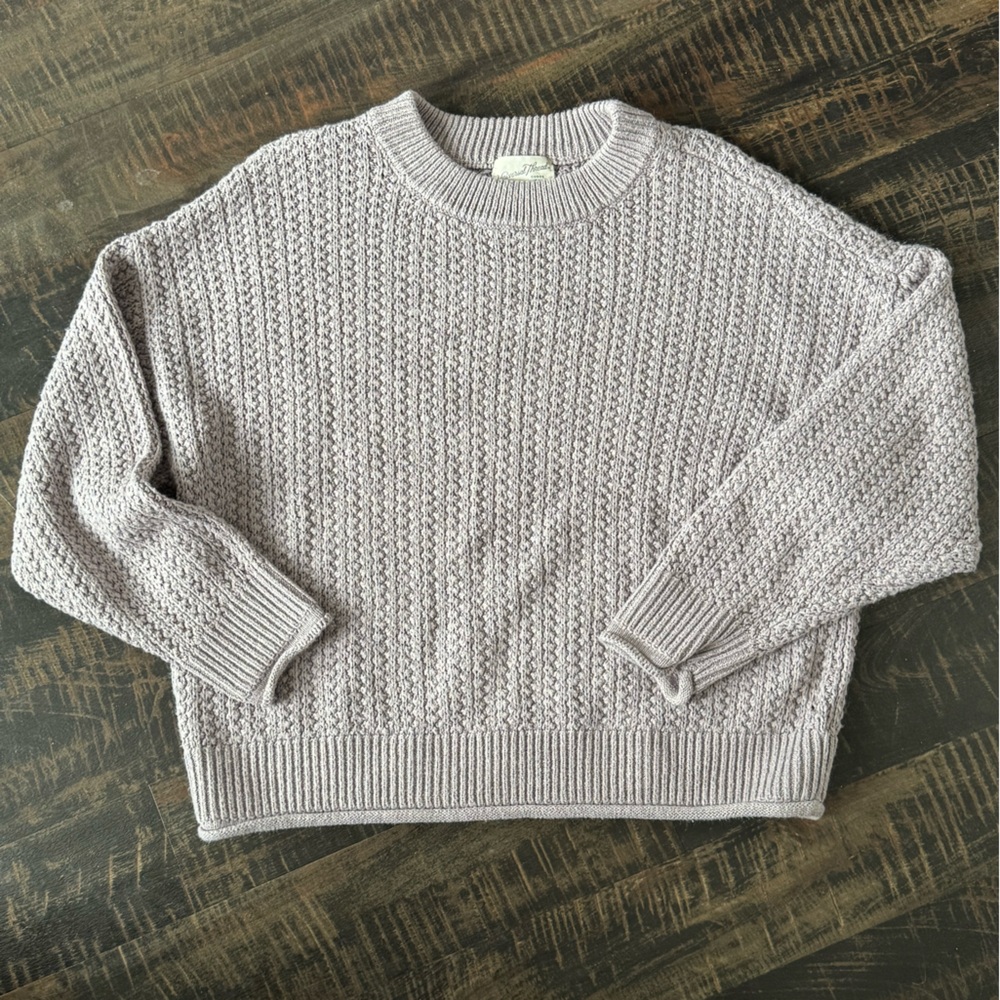 Universal Thread Lavendar Lilac Sweater